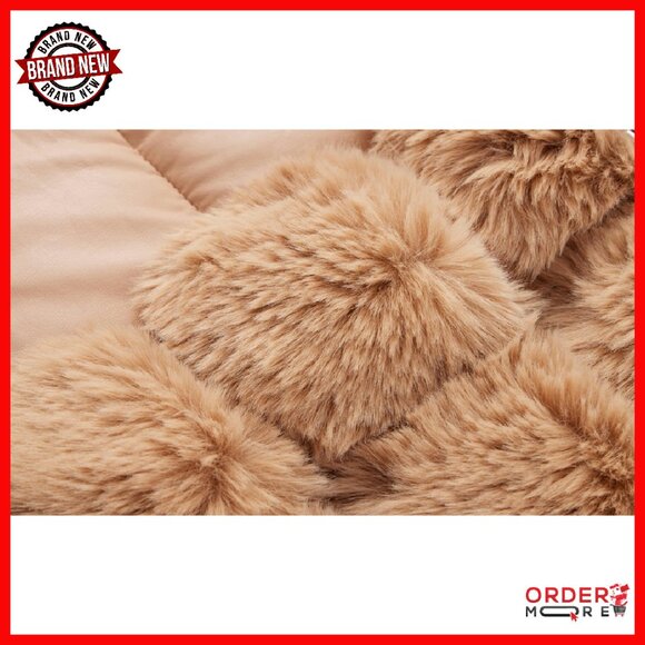 Women's Winter Puffer Coat with Faux Fur Hood and Belt - Picture 7 of 8